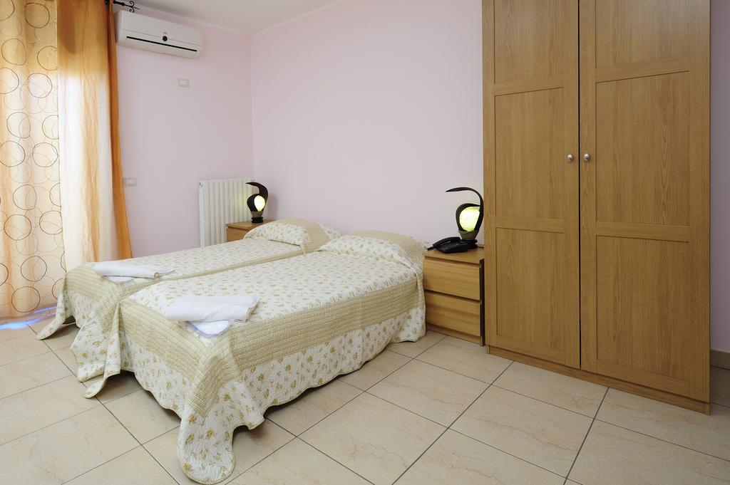 Hotel Acquaplanet Paterno  Cameră foto